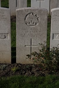 Lijssenthoek Military Cemetery - McCarthy, Frank