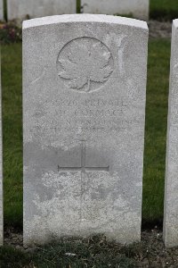 Lijssenthoek Military Cemetery - McCormack, F