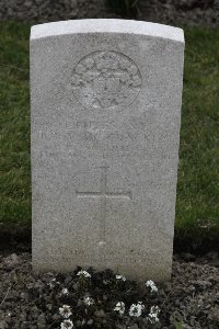 Lijssenthoek Military Cemetery - McCracken, Benjamin Brayshaw Victor
