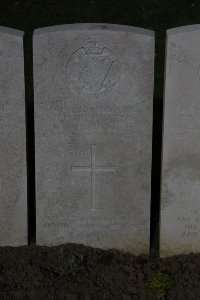 Lijssenthoek Military Cemetery - McCully, J
