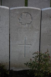 Lijssenthoek Military Cemetery - McCune, W H