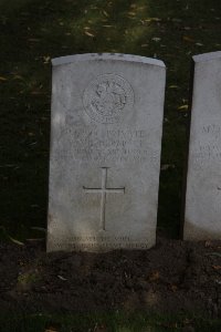 Lijssenthoek Military Cemetery - McDermott, Patrick