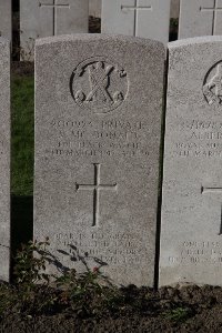 Lijssenthoek Military Cemetery - McDonald, Stewart