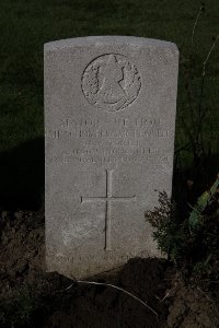 Lijssenthoek Military Cemetery - McDonnell, The Hon. Sir Schomberg Kerr