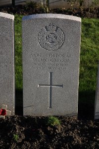 Lijssenthoek Military Cemetery - McGregor, William