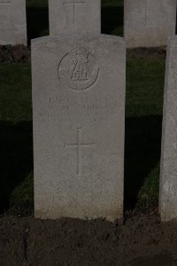 Lijssenthoek Military Cemetery - McGuigan, W