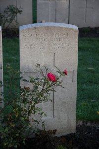 Lijssenthoek Military Cemetery - McGuire, Edmund