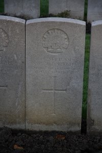Lijssenthoek Military Cemetery - McIntosh, William