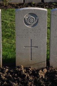Lijssenthoek Military Cemetery - McKenzie, Sandy
