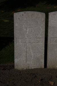 Lijssenthoek Military Cemetery - McKinlay, David