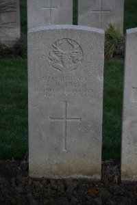 Lijssenthoek Military Cemetery - McLaren, J