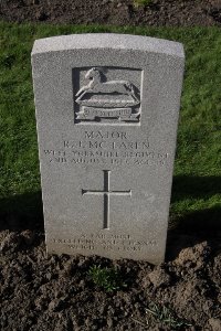 Lijssenthoek Military Cemetery - McLaren, Richard Juson