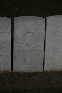 Lijssenthoek Military Cemetery - McNamee, Michael Tonner