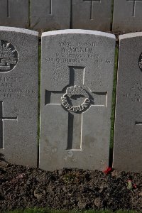 Lijssenthoek Military Cemetery - McNeil, Archibald