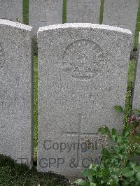 Lijssenthoek Military Cemetery - McNeily, Allan