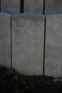 Lijssenthoek Military Cemetery - McNulty, T