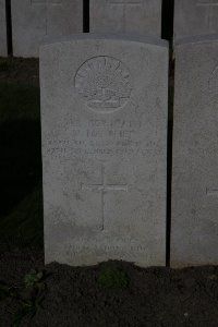Lijssenthoek Military Cemetery - McPhee, Norman