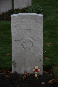 Lijssenthoek Military Cemetery - McQuillan, Bernard