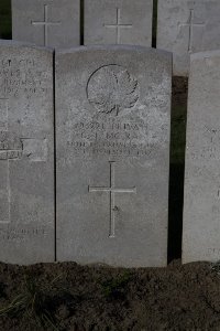Lijssenthoek Military Cemetery - McRae, G T