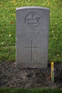 Lijssenthoek Military Cemetery - Mearns, Samuel Joseph