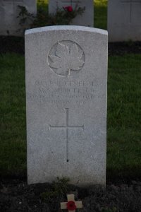 Lijssenthoek Military Cemetery - Mercer, Malcolm Smith