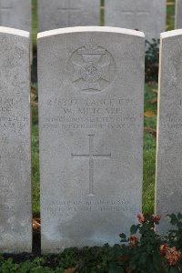 Lijssenthoek Military Cemetery - Metcalf, W
