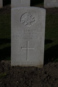 Lijssenthoek Military Cemetery - Mewis, W A