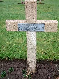 Lijssenthoek Military Cemetery - Meyssin, 