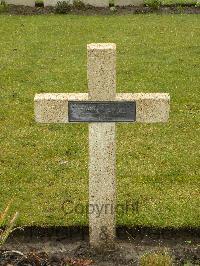 Lijssenthoek Military Cemetery - Meziere, Albert