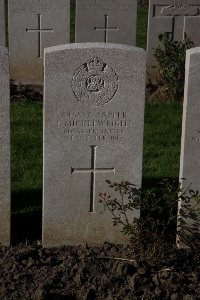 Lijssenthoek Military Cemetery - Micklewright, J