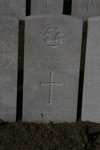 Lijssenthoek Military Cemetery - Midgley, H