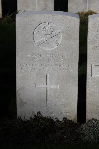 Lijssenthoek Military Cemetery - Miles, W A