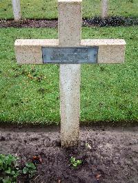 Lijssenthoek Military Cemetery - Minet, Achille