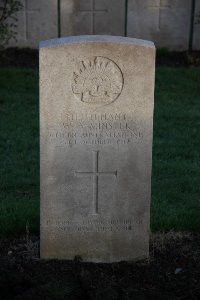 Lijssenthoek Military Cemetery - Minster, William Arnold