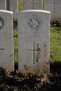 Lijssenthoek Military Cemetery - Mitchell, James