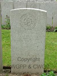 Lijssenthoek Military Cemetery - Mitchell, J