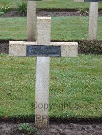 Lijssenthoek Military Cemetery - Mittino, Dominique