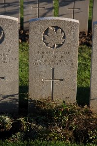 Lijssenthoek Military Cemetery - Mobbs, Douglas Clarence
