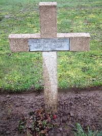 Lijssenthoek Military Cemetery - Momeja, 