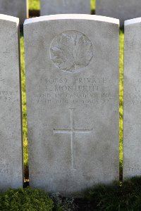Lijssenthoek Military Cemetery - Montpetit, Edmond