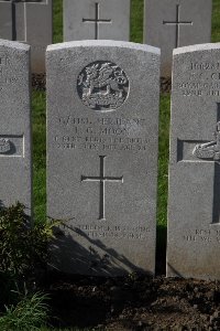 Lijssenthoek Military Cemetery - Moon, L G