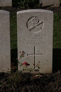 Lijssenthoek Military Cemetery - Moore, James