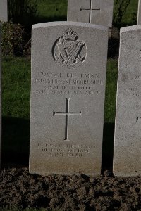 Lijssenthoek Military Cemetery - Moorhouse, James Ernest