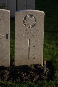 Lijssenthoek Military Cemetery - Morin, T R