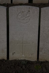 Lijssenthoek Military Cemetery - Morley, Gordon