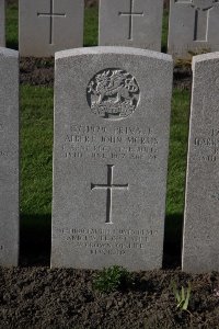 Lijssenthoek Military Cemetery - Morris, Albert John