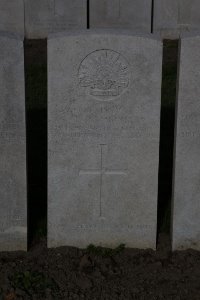 Lijssenthoek Military Cemetery - Morris, Edward Philip