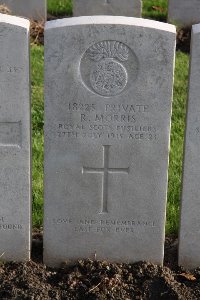 Lijssenthoek Military Cemetery - Morris, R