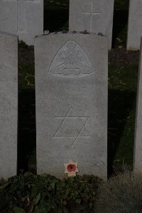 Lijssenthoek Military Cemetery - Morris, S