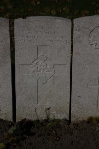 Lijssenthoek Military Cemetery - Mott, C H